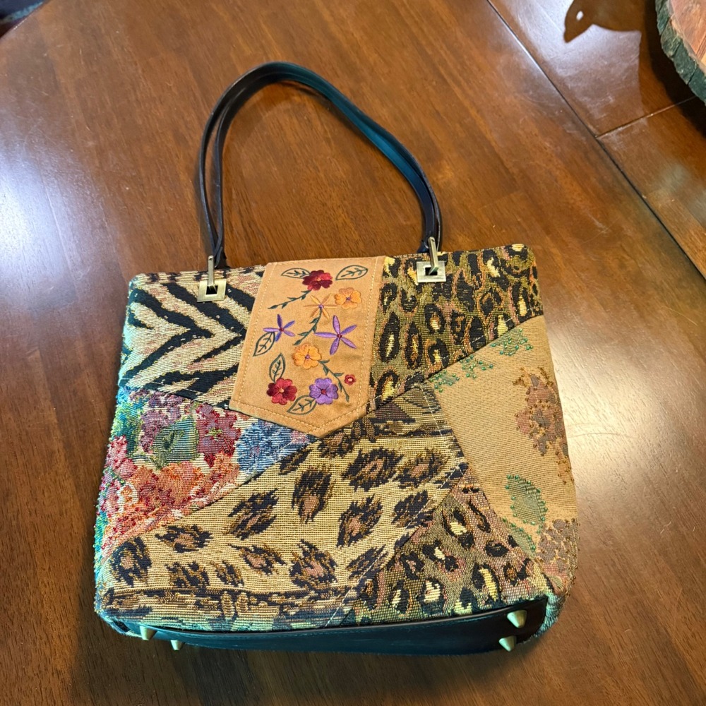 Bueno Patchwork Tapestry Tote Bag Animal Print Floral‎ Embroidery Organizer NWOT